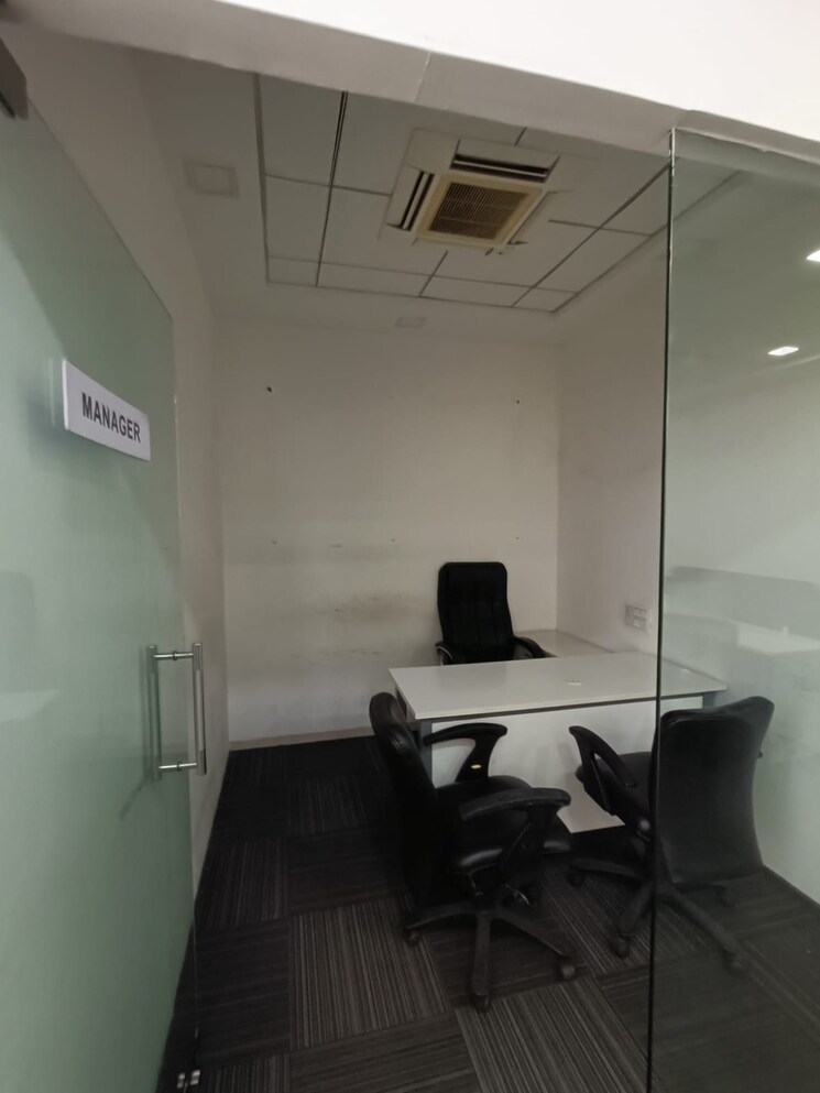 Team Area, vijay nagar Commercial Office Space 3000 Sq.Ft. In Vijay Nagar Indore 8689550