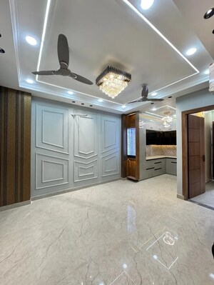 Bedroom in 3.5 BHK Builder Floor at Sector 32 – for Sale