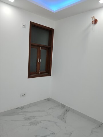 Room in 2 BHK Apartment at Panchsheel Vihar – for Rent
