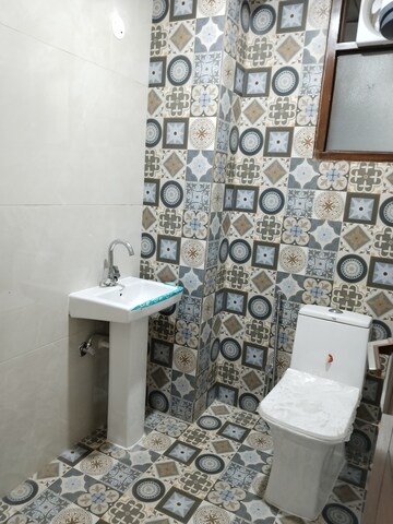 Bathroom in 2 BHK Apartment at Panchsheel Vihar – for Rent