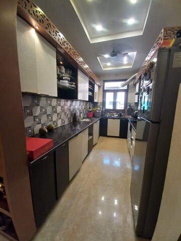 Kitchen in 4 BHK Builder Floor at Sector 45 – for Rent