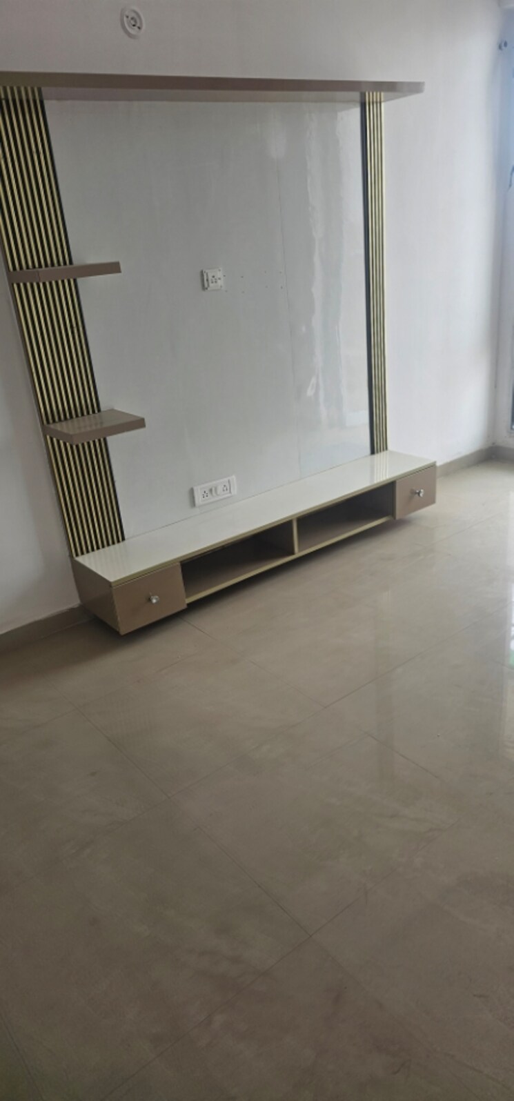 Room, mcc-signature-heights 3 Bedroom 1500 Sq.Ft. Apartment In Raj Nagar Extension Ghaziabad 8689699