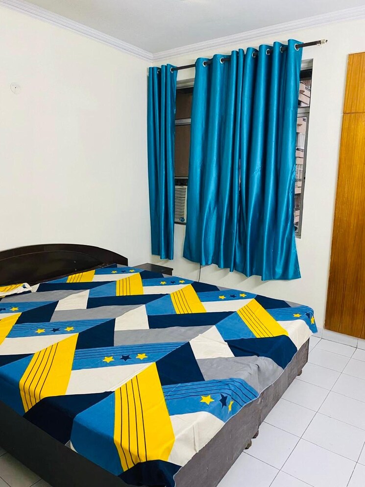 Bedroom, ansal-sushant-estate 4 Bedroom 2200 Sq.Ft. Builder Floor In Sector 52 Gurgaon 8689708