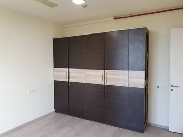 Room in 3 BHK Apartment at Hiranandani Lake Verandahs, Bilekahalli – for Rent
