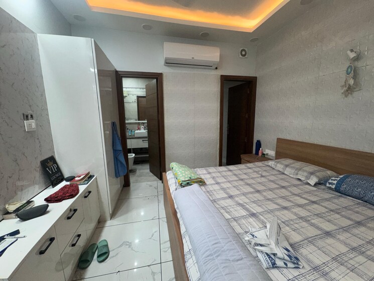 Bedroom, greater kailash ii 2 Bedroom 180 Sq.Yd. Builder Floor In Greater Kailash ii Delhi 8689771