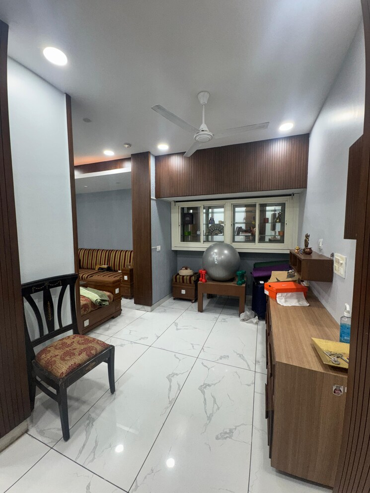 Bedroom, greater kailash ii 2 Bedroom 180 Sq.Yd. Builder Floor In Greater Kailash ii Delhi 8689771
