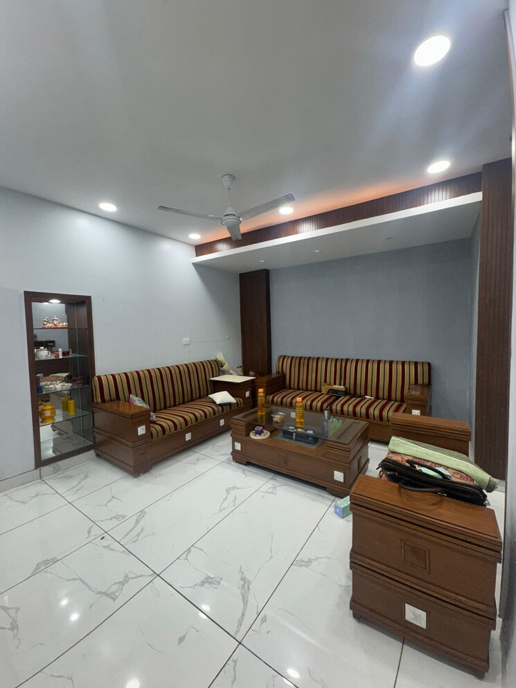 Living Room, greater kailash ii 2 Bedroom 180 Sq.Yd. Builder Floor In Greater Kailash ii Delhi 8689771