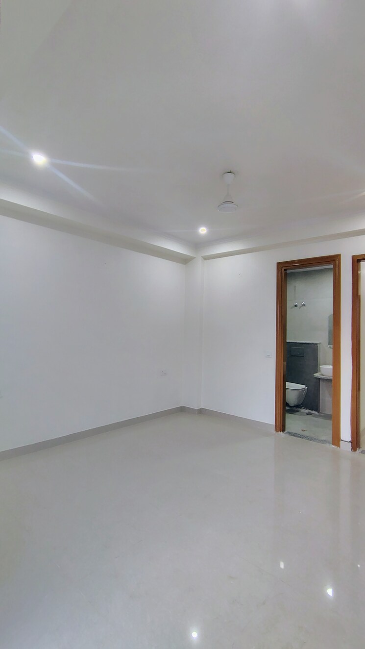 Room, sushant-lok-3 3.5 Bedroom 2000 Sq.Ft. Builder Floor In Sector 57 Gurgaon 8689867