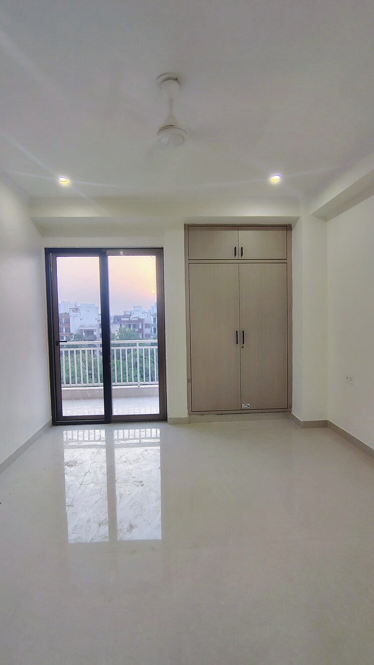 Room, sushant-lok-3 3.5 Bedroom 2000 Sq.Ft. Builder Floor In Sector 57 Gurgaon 8689867