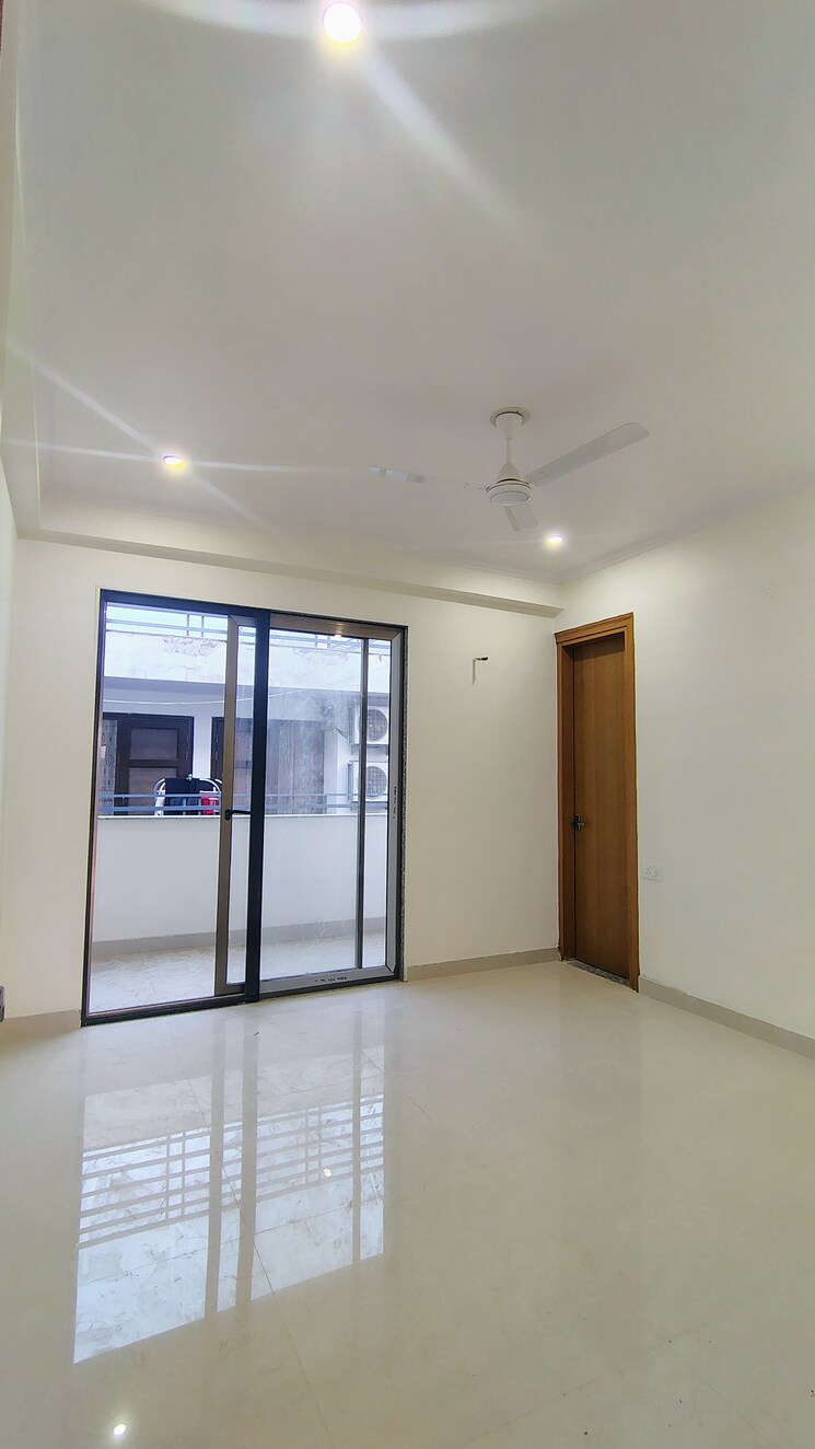 Room, sushant-lok-3 3.5 Bedroom 2000 Sq.Ft. Builder Floor In Sector 57 Gurgaon 8689867