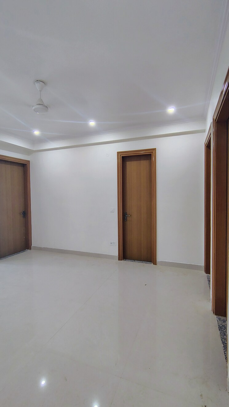 Room, sushant-lok-3 3.5 Bedroom 2000 Sq.Ft. Builder Floor In Sector 57 Gurgaon 8689867