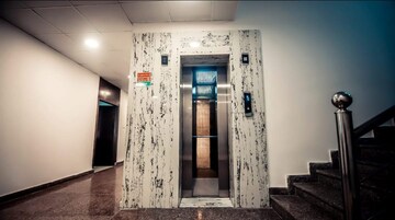 Building Lobby in  Pg at Sector 70 – for Rent