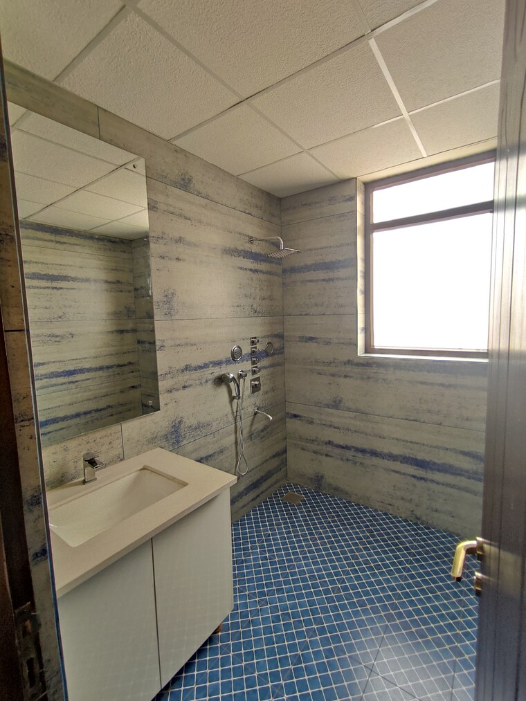 Bathroom, aerocity 4 Bedroom 2200 Sq.Ft. Villa In Aerocity Mohali 8689950