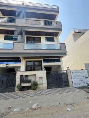 4 BHK Independent House – Exterior View View at Amrapali Circle - for Sale