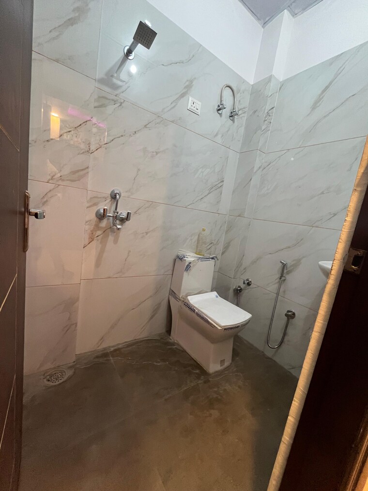 Bathroom, amrapali circle 4 Bedroom 2000 Sq.Ft. Independent House In Amrapali Circle Jaipur 8689962