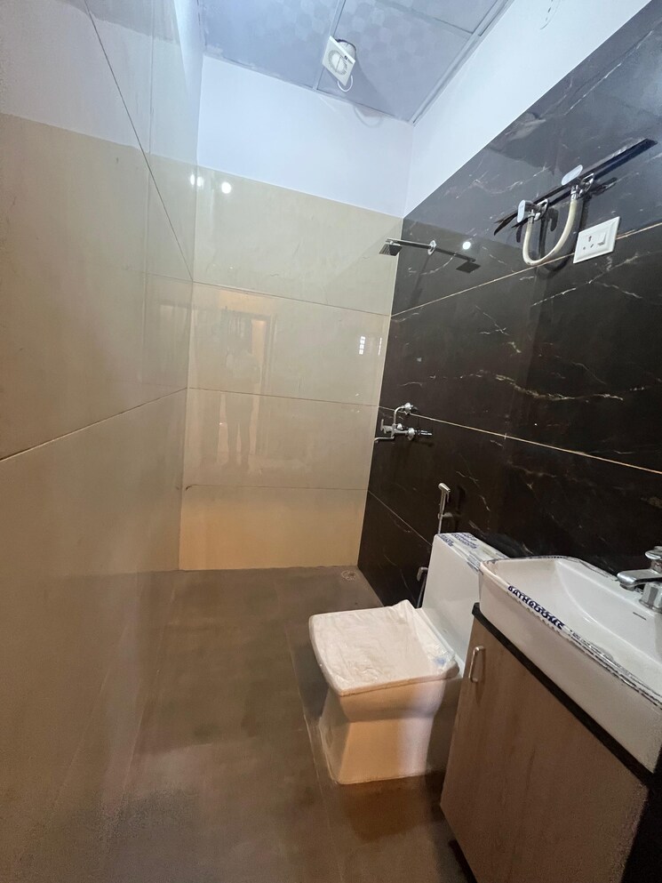 Attached Bathroom, amrapali circle 4 Bedroom 2000 Sq.Ft. Independent House In Amrapali Circle Jaipur 8689962