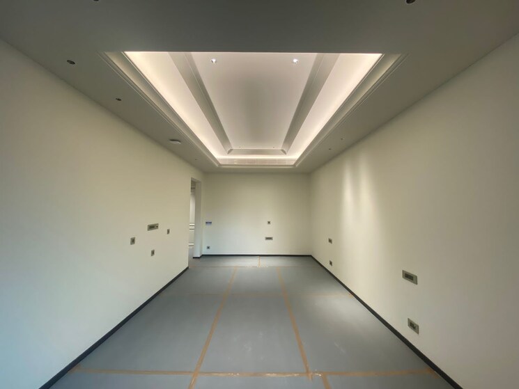 Room, defence colony 3 Bedroom 1950 Sq.Ft. Apartment In Defence Colony Delhi 8689925