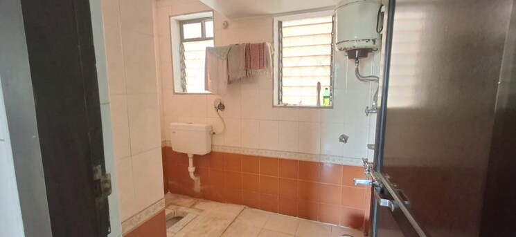 Bathroom, runwal-estate 3 Bedroom 1000 Sq.Ft. Apartment In Dhokali Thane 8689971