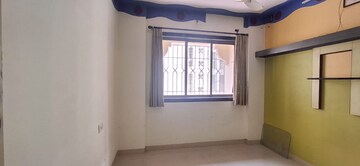 Room in 3 BHK Apartment at Runwal Estate, Dhokali – for Rent
