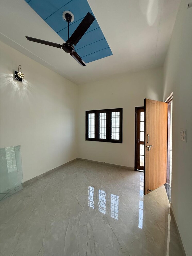 Room, bahmanwala 3 Bedroom 1020 Sq.Ft. Independent House In Bahmanwala Dehradun 8689980