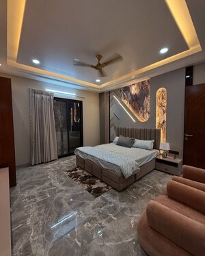 Bedroom in 4 BHK Builder Floor at Sector 35 – for Sale