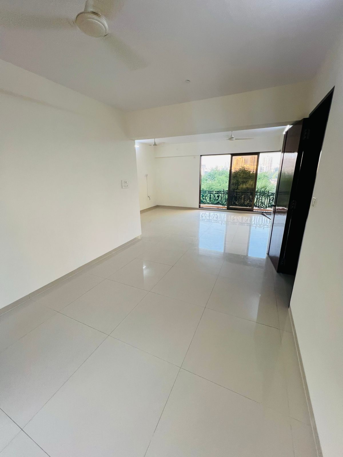 2 BHK Apartment For Rent in Rajesh Raj Infinia