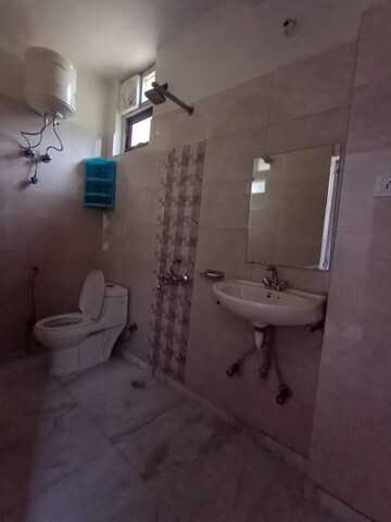 Bathroom in 1 BHK Builder Floor at Khirki Extension – for Rent