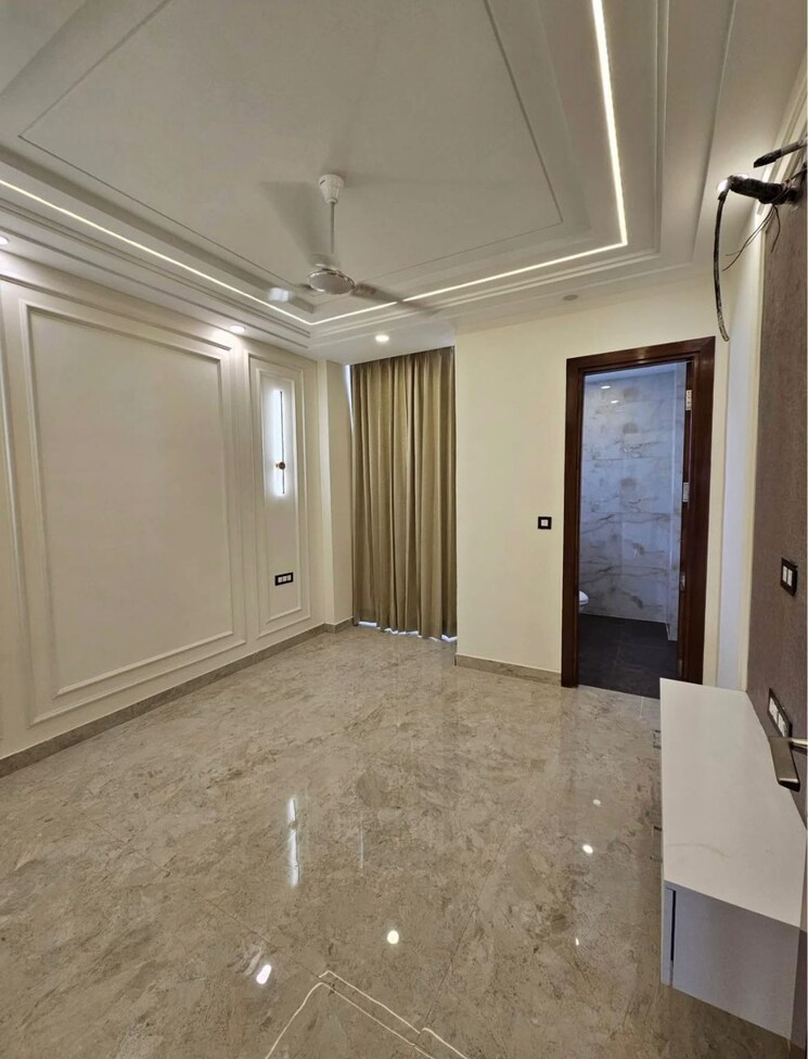 Room, bptp-floors 3 Bedroom 180 Sq.Yd. Builder Floor In Sector 70 Gurgaon 8690193