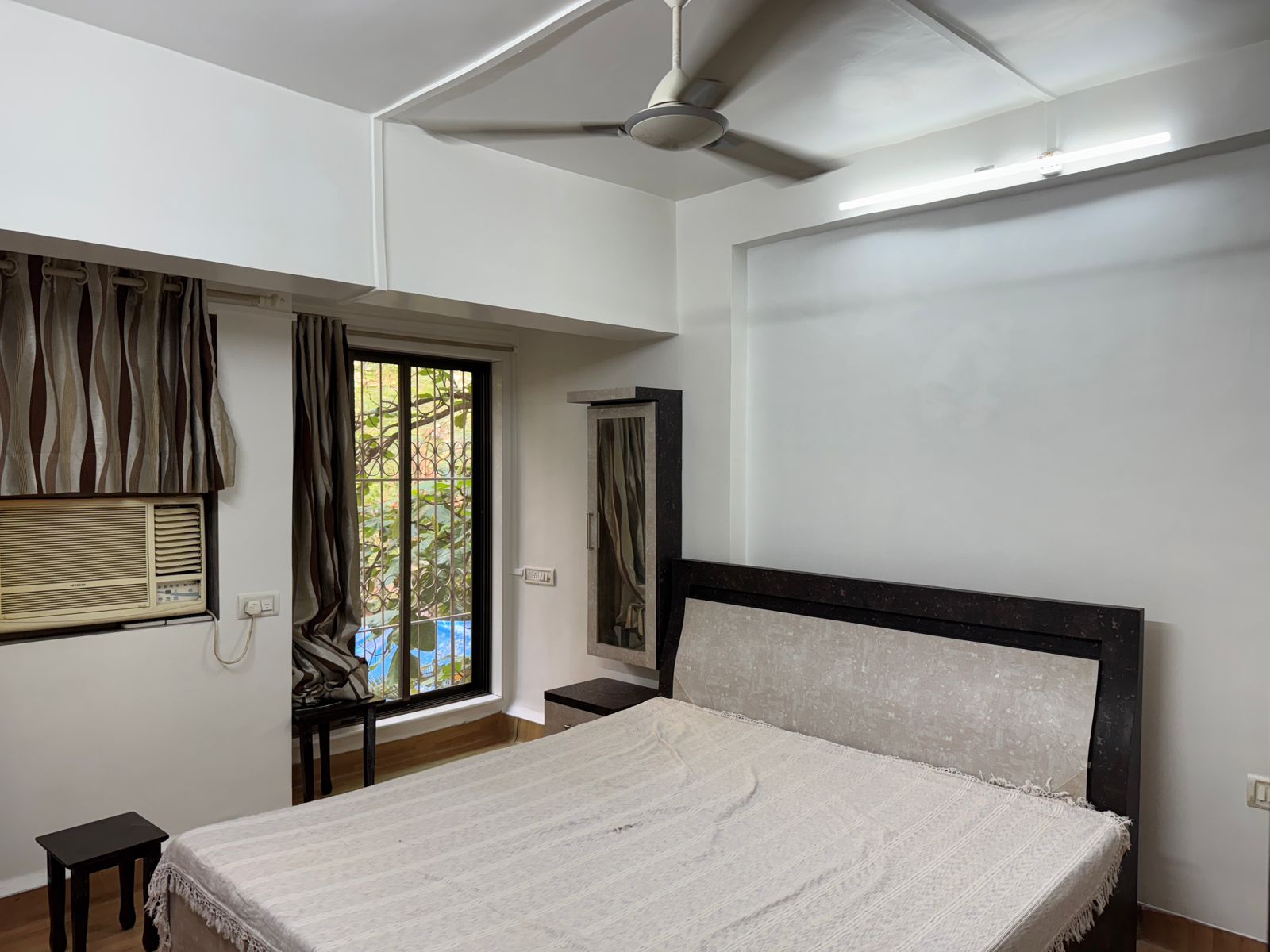 1 BHK Apartment For Rent in Ahimsa Enclave