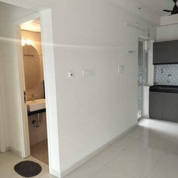 Room in 2 BHK Apartment at Godrej Hillside, Mahalunge – for Rent