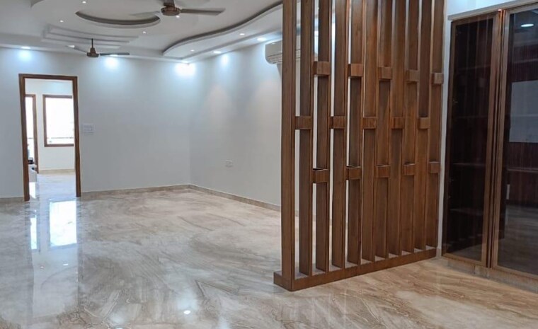 Room, ip extension 3 Bedroom 933 Sq.Ft. Builder Floor In Ip Extension Delhi 8690254