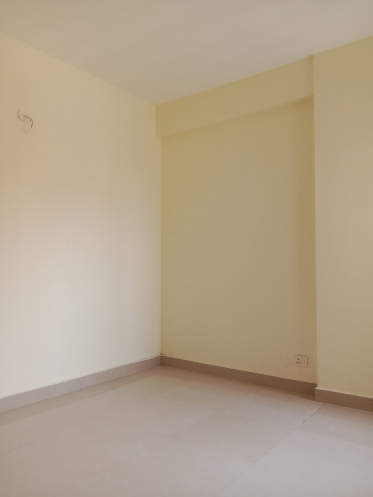 Room, amrapali-dream-valley 2.5 Bedroom 1100 Sq.Ft. Apartment In Tech Zone 4 Greater Noida Greater Noida 8690376