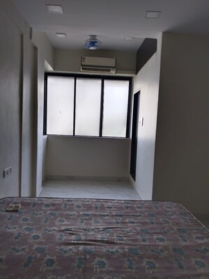 Room in 1 BHK Apartment at Cuffe Parade – for Sale