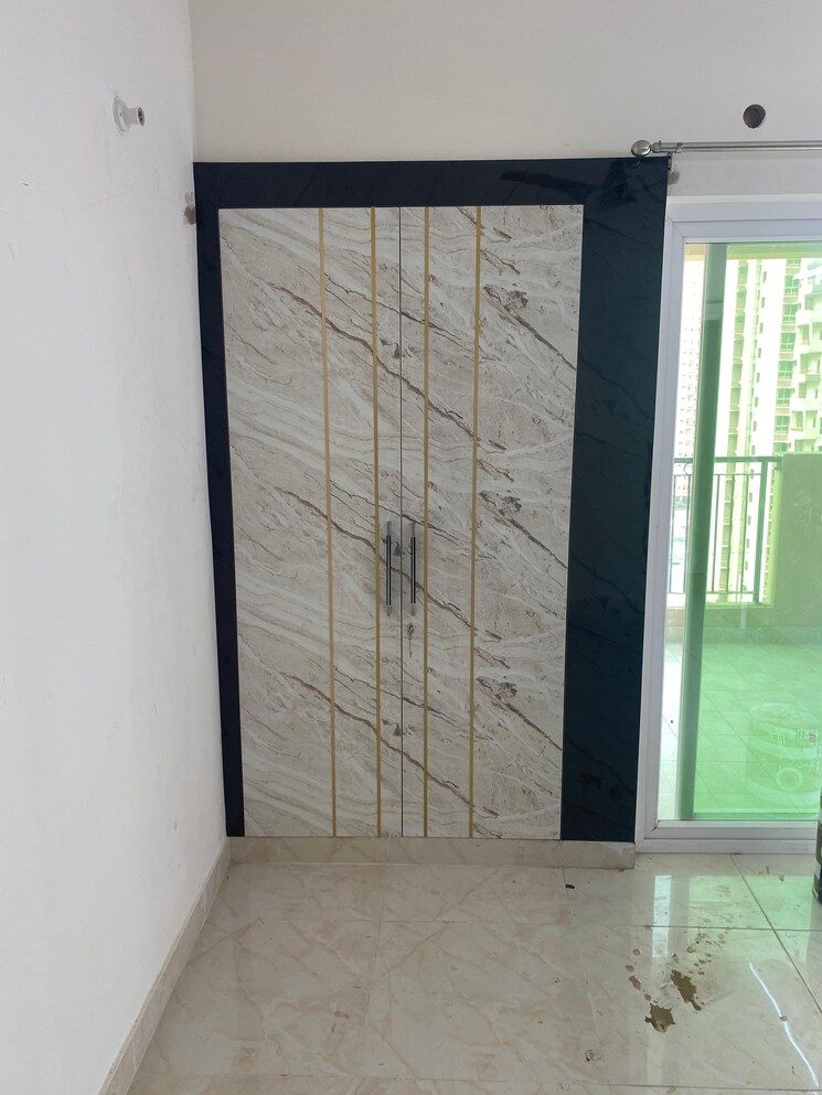 Room, gaurs-siddhartham 3 Bedroom 1185 Sq.Ft. Apartment In Siddharth Vihar Ghaziabad 8690317