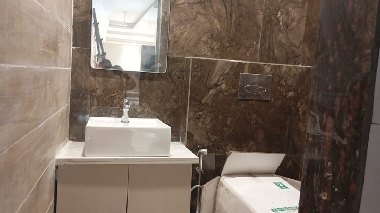 Bathroom, lajpat nagar 4 2 Bedroom 900 Sq.Ft. Builder Floor In Lajpat Nagar 4 Delhi 8690356