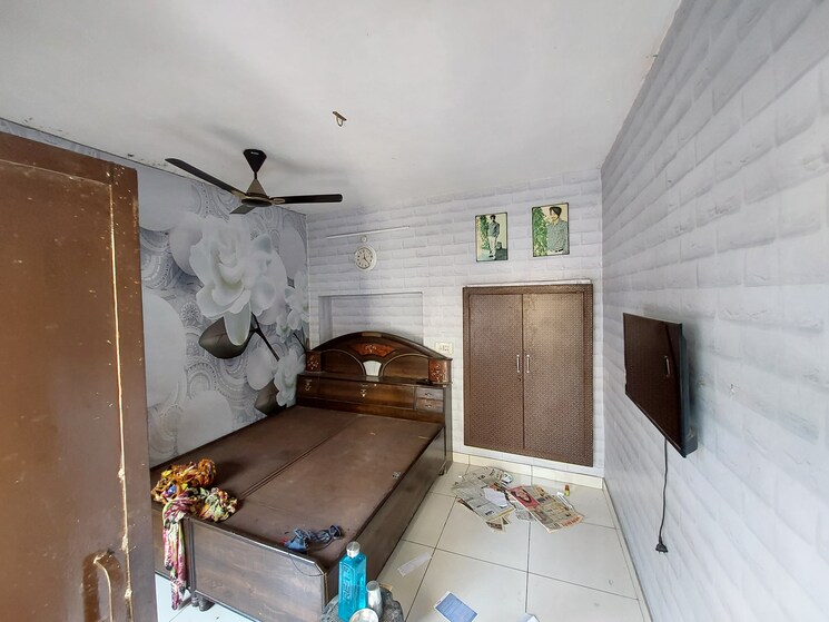 Room, dholewal 4 Bedroom 140 Sq.Yd. Independent House In Dholewal Ludhiana 8690334
