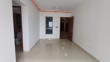 2 BHK Apartment For Rent in Kalpataru Immensa, Kolshet Road