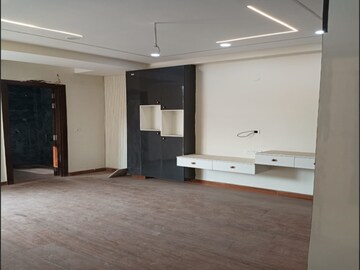 2 BHK Builder Floor For Rent in Sector 37