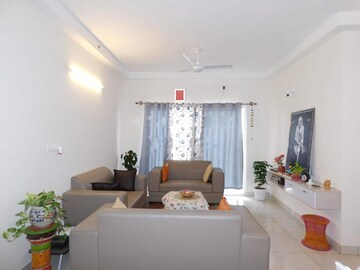 Team Area in 3.5 BHK Apartment at Prestige Park Square, Bannerghatta Road – for Rent
