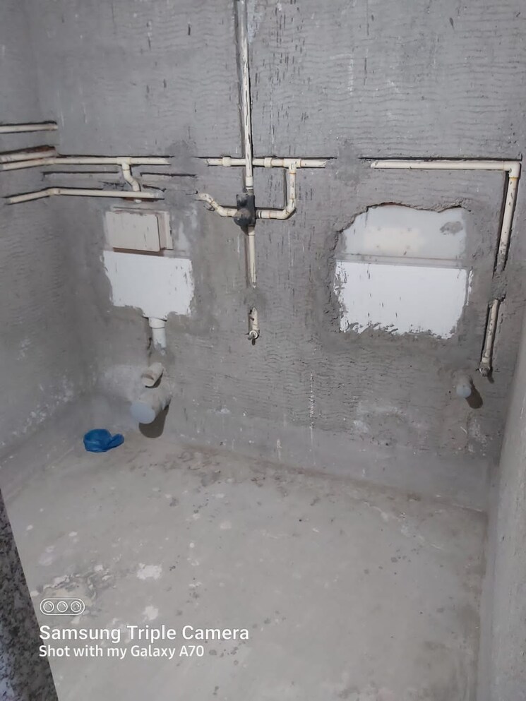 Bathroom, daulat-shirin-chs 1 Bedroom 476 Sq.Ft. Apartment In Colaba Mumbai 8690400