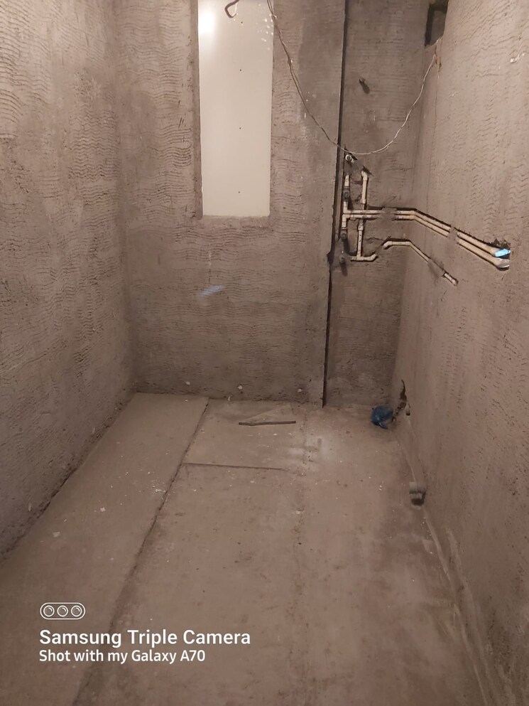 Bathroom, daulat-shirin-chs 1 Bedroom 476 Sq.Ft. Apartment In Colaba Mumbai 8690400