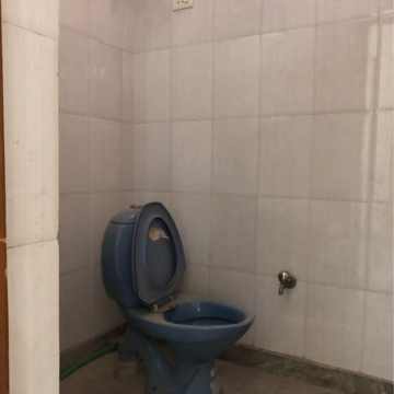 Bathroom in 2.5 BHK Villa at Sector 21 – for Rent