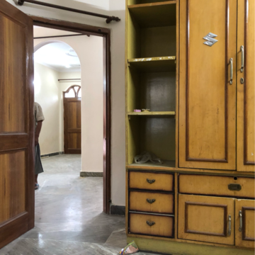Living Room in 2.5 BHK Villa at Sector 21 – for Rent