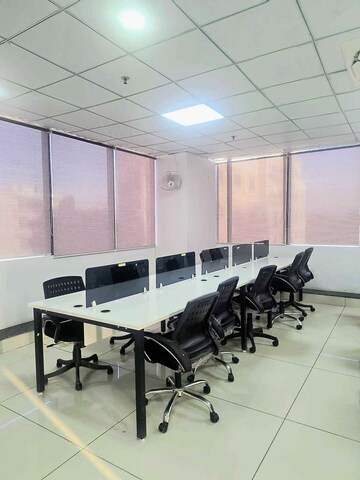  Office Space For Rent in Lig Colony
