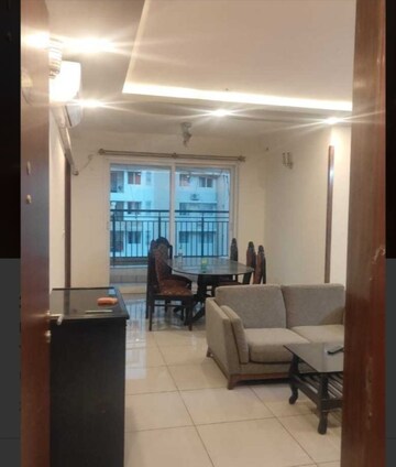 2 BHK Apartment For Rent in Prestige Royale Gardens, Gantiganahalli