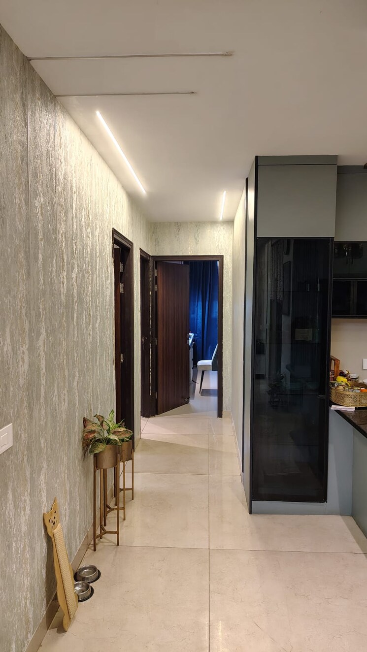 Living Room, maya-green-lotus-saksham 4 Bedroom 2806 Sq.Ft. Apartment In International Airport Road Zirakpur 8690416