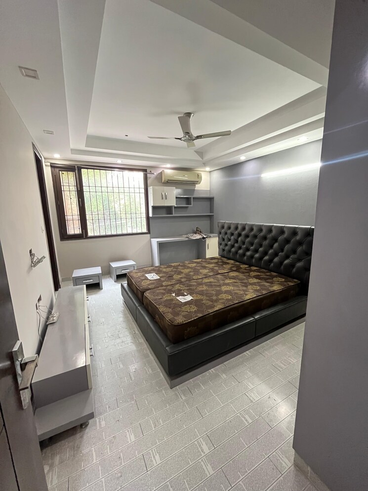 Living Room, kalkaji 4 Bedroom 350 Sq.Yd. Builder Floor In Kalkaji Delhi 8690453