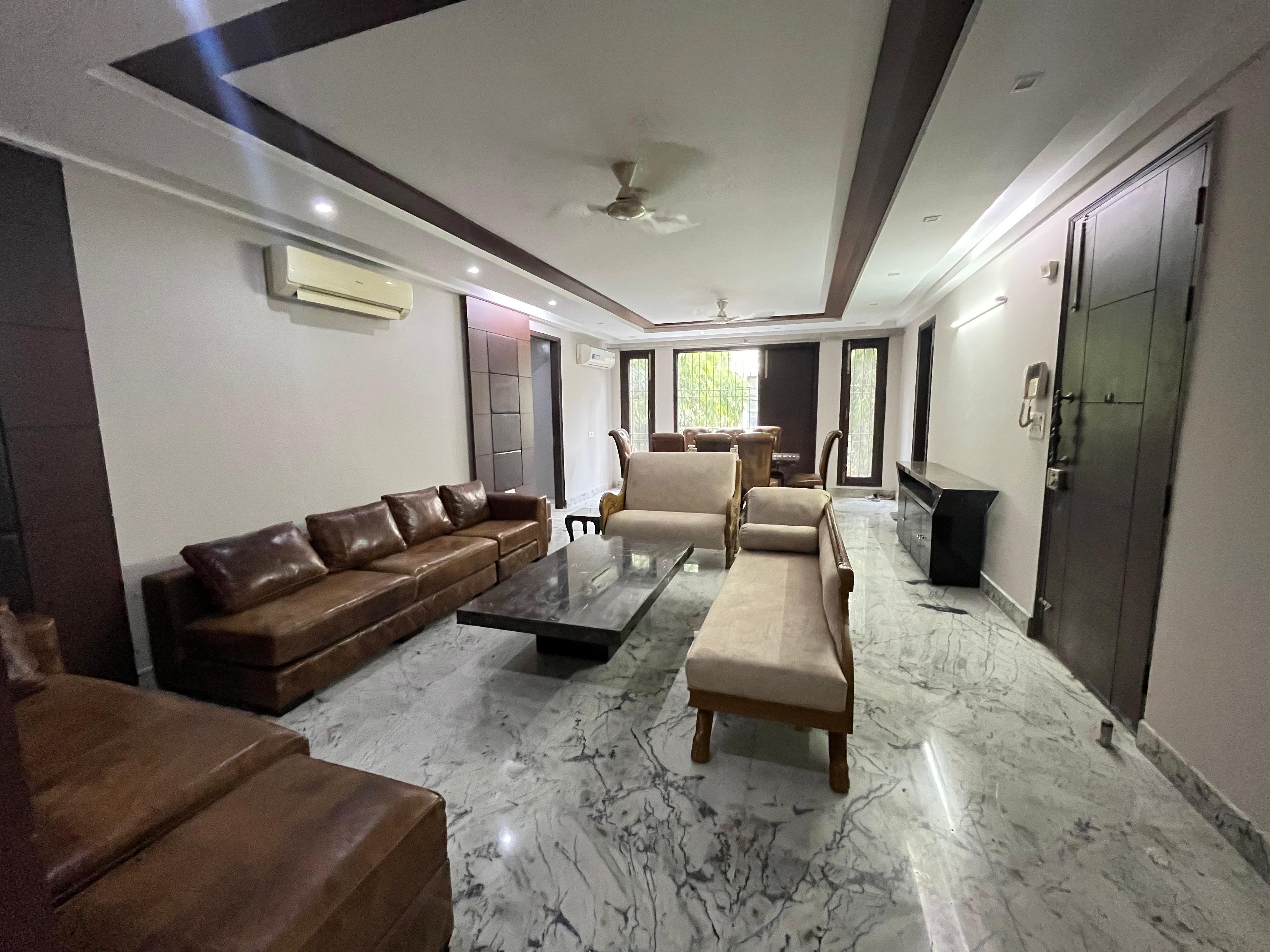4 BHK + Pooja Room,Servant Room Builder Floor For Rent in Kalkaji 