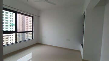 Bedroom in 2 BHK Apartment at Kalpataru Immensa, Kolshet Road – for Rent
