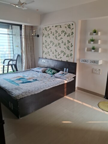 Bedroom in 2 BHK Apartment at Neptune Living Point, Bhandup West – for Rent